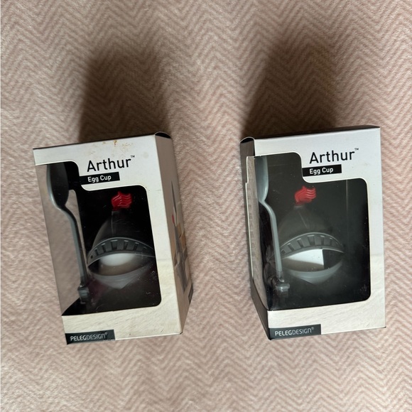 NWT Set of 2 Arthur Egg Cups - Gray - Picture 2 of 9